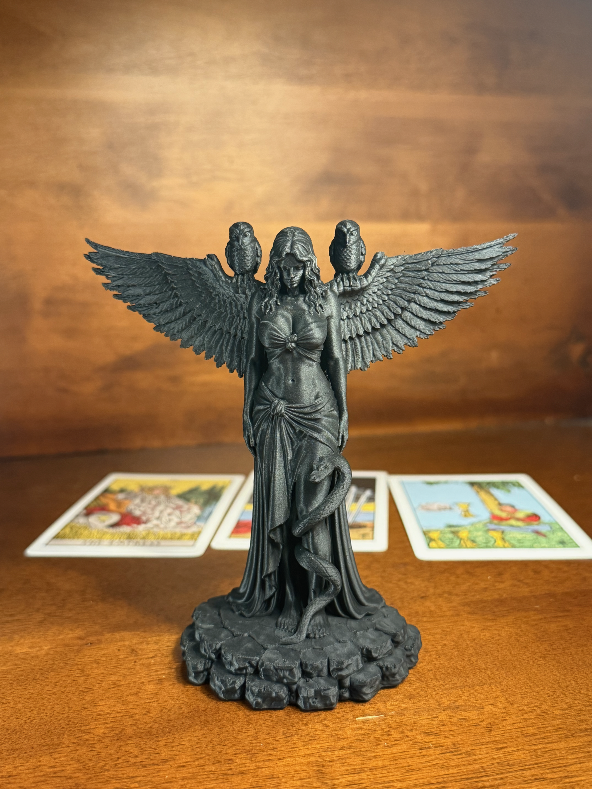 Lilith Statue | Dark Goddess Altar Figure | Occult Gothic Goddess Sculpture - Image 3